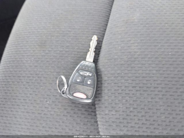 2012 CHRYSLER 200 1C3CCBAB3CN139180 Photo 10
