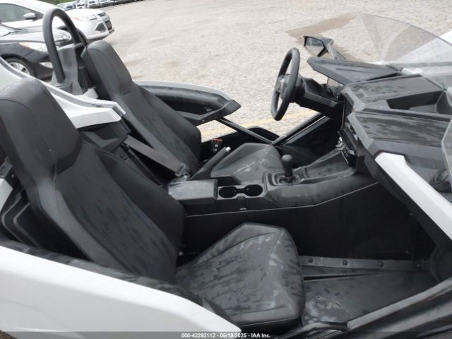 2022 POLARIS SLINGSHOT 57XAATGD1N8147696 Photo 4