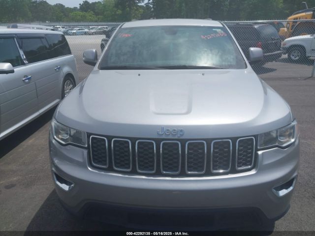 1C4RJEAG2JC455526 Jeep Grand Cherokee Laredo 4x2