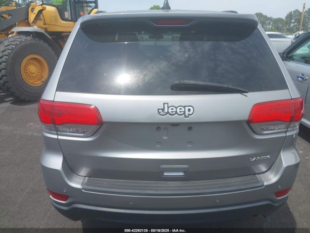 1C4RJEAG2JC455526 Jeep Grand Cherokee Laredo 4x2