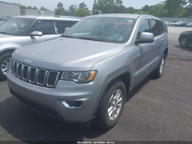1C4RJEAG2JC455526 Jeep Grand Cherokee Laredo 4x2