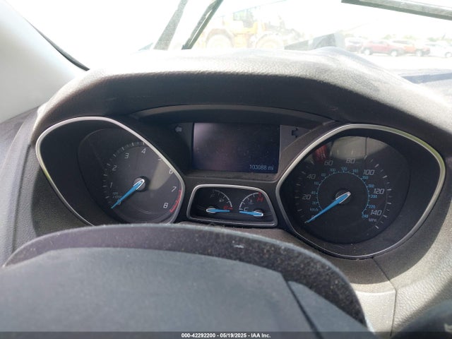 1FADP3F21EL320690 Ford FOCUS SE