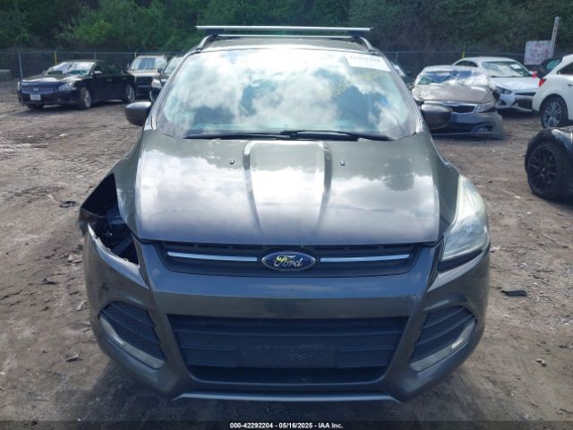 1FMCU9GX6GUB27794 Ford ESCAPE SE