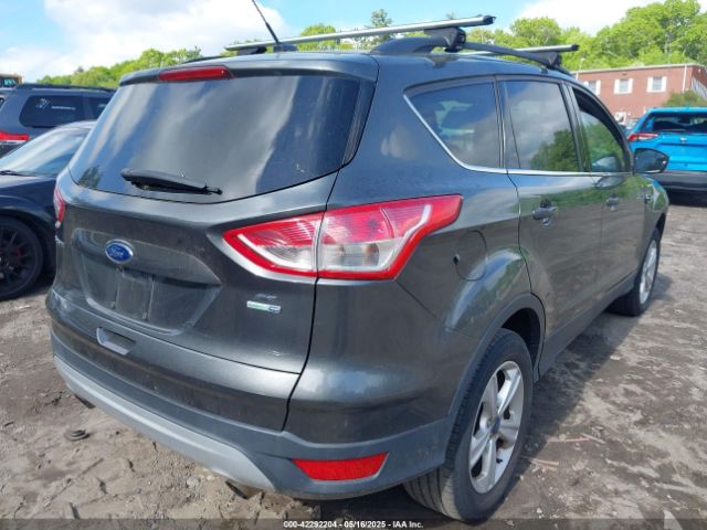 1FMCU9GX6GUB27794 Ford ESCAPE SE