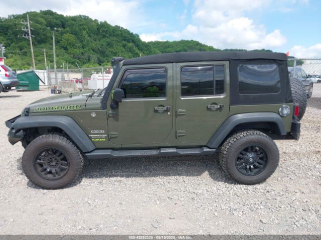 1C4BJWDG7GL113128 Jeep Wrangler Unlimited Sport
