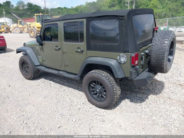1C4BJWDG7GL113128 Jeep Wrangler Unlimited Sport