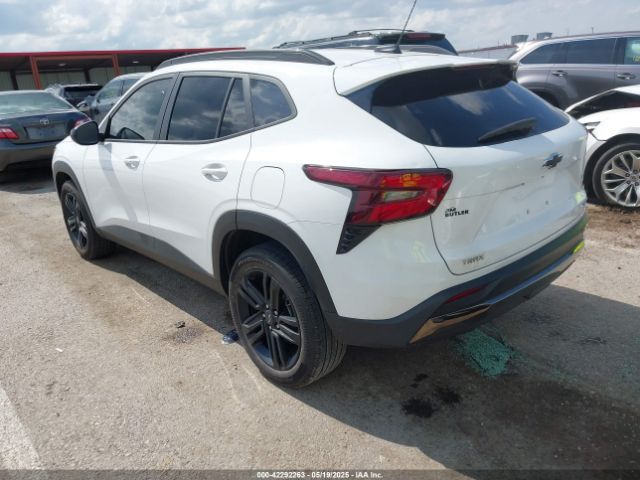 2024 CHEVROLET TRAX KL77LKE20RC087127 Photo 2
