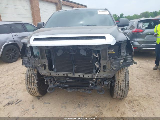 5TFHY5F15KX777874 Toyota Tundra Limited 5.7l V8