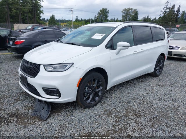Chrysler Pacifica Touring L 2022 2C4RC1BG9NR212875 Image 2