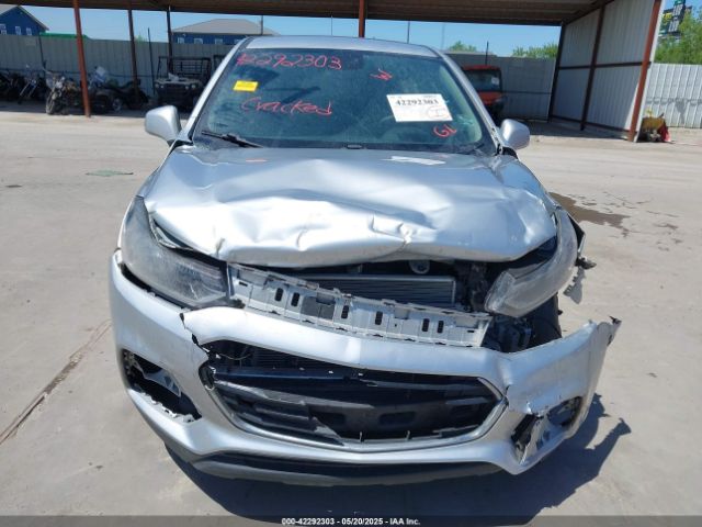 KL7CJKSB8LB030471 Chevrolet Trax Fwd Ls