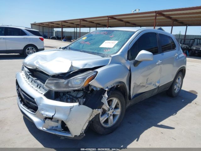 KL7CJKSB8LB030471 Chevrolet Trax Fwd Ls