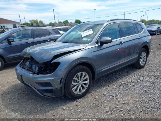 2018 VOLKSWAGEN TIGUAN 3VV2B7AX3JM138221 Photo 1