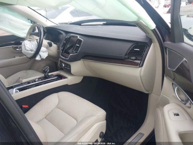 2017 VOLVO XC90 YV4A22PK1H1117963 Photo 4