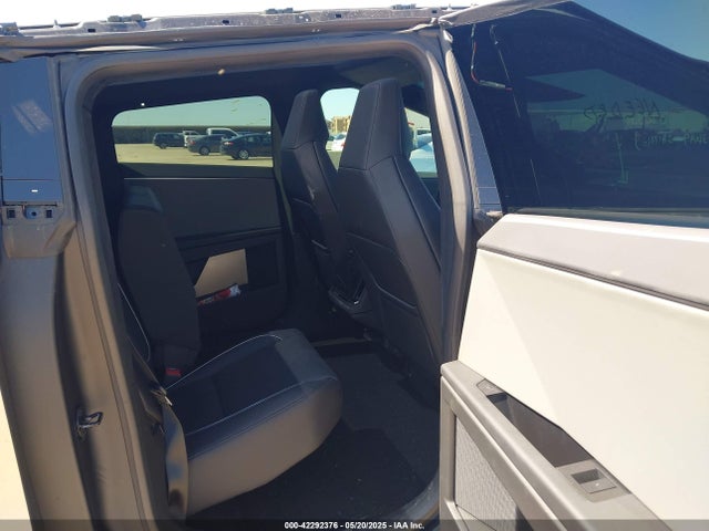 2025 TESLA CYBERTRUCK 7G2CEHED2SA059686 Photo 7