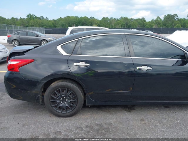 1N4AL3AP5HC238449 Nissan Altima 2.5 S