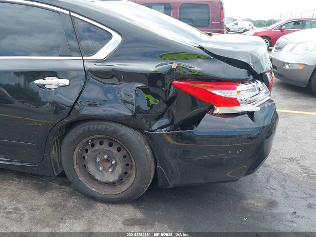 1N4AL3AP5HC238449 Nissan Altima 2.5 S