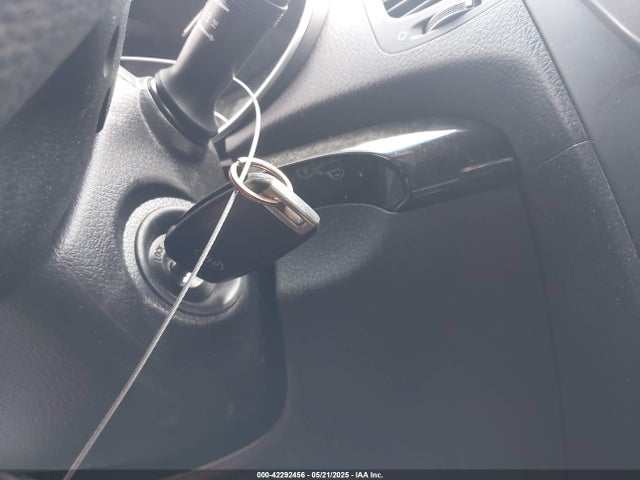 5XYKT3A61EG510086 KIA SORENTO LX