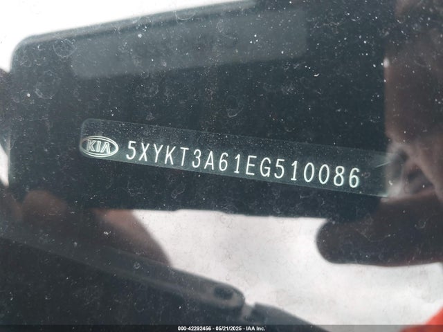 5XYKT3A61EG510086 KIA SORENTO LX
