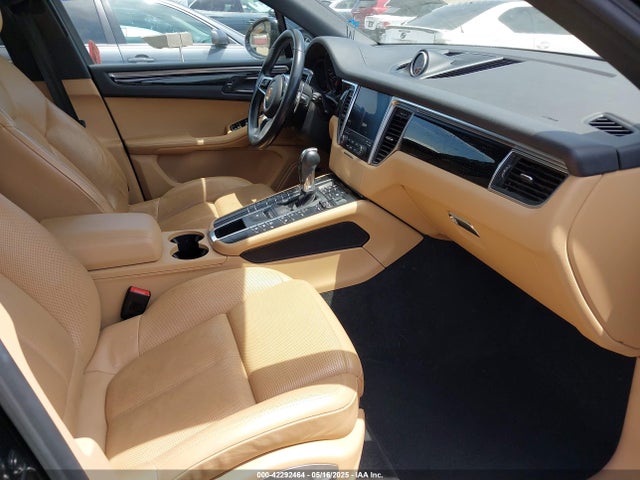 Porsche Macan 2017 WP1AA2A59HLB04714 Image 5