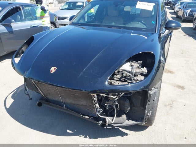 Porsche Macan 2017 WP1AA2A59HLB04714 Image 6