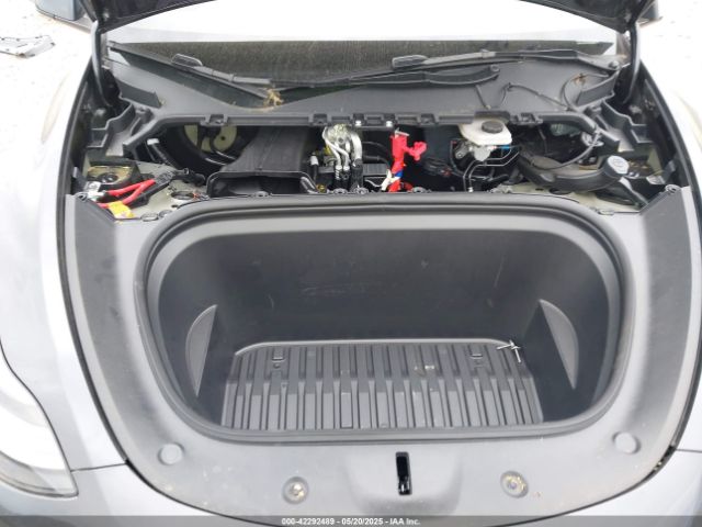 7SAYGAEE3SF264491 Tesla Model Y Long Range Dual Motor All-wheel Drive