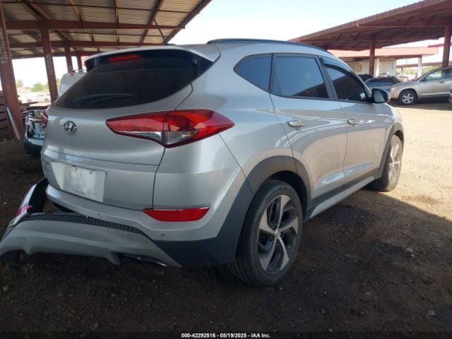 2017 HYUNDAI TUCSON KM8J33A25HU558097 Photo 3