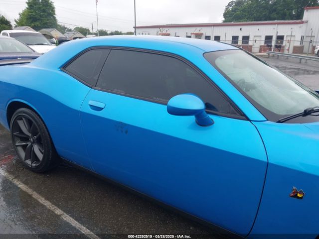 2C3CDZFJXKH521820 Dodge Challenger R/t Scat Pack