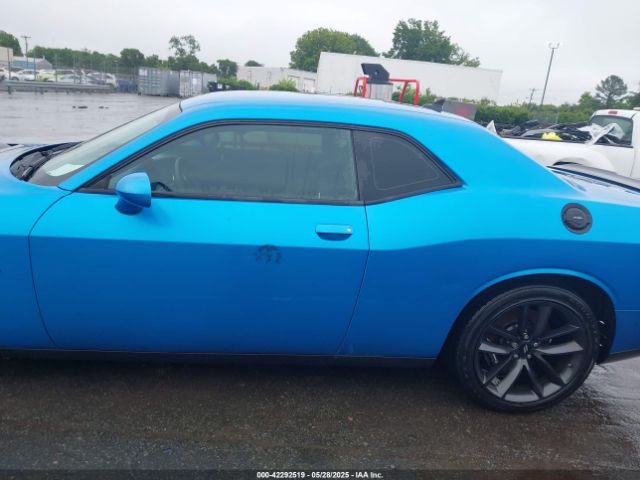 2C3CDZFJXKH521820 Dodge Challenger R/t Scat Pack