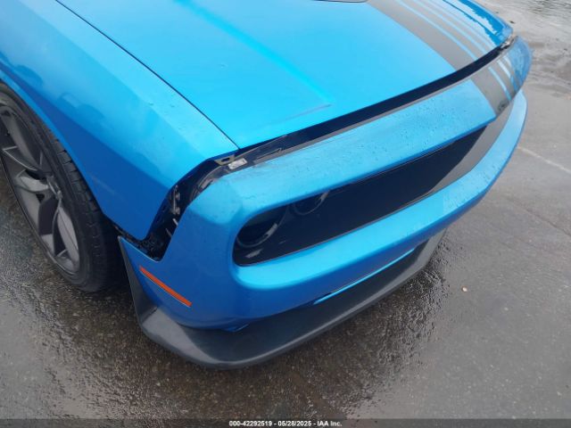 2C3CDZFJXKH521820 Dodge Challenger R/t Scat Pack