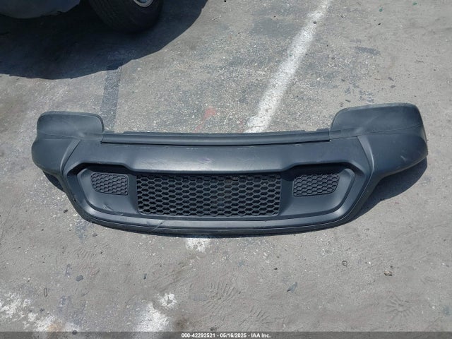 1C4RJEAG9MC631153 Jeep Grand Cherokee Laredo E 4x2