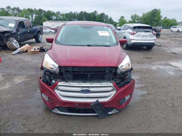 1FMCU0GD0KUA38832 Ford ESCAPE SE