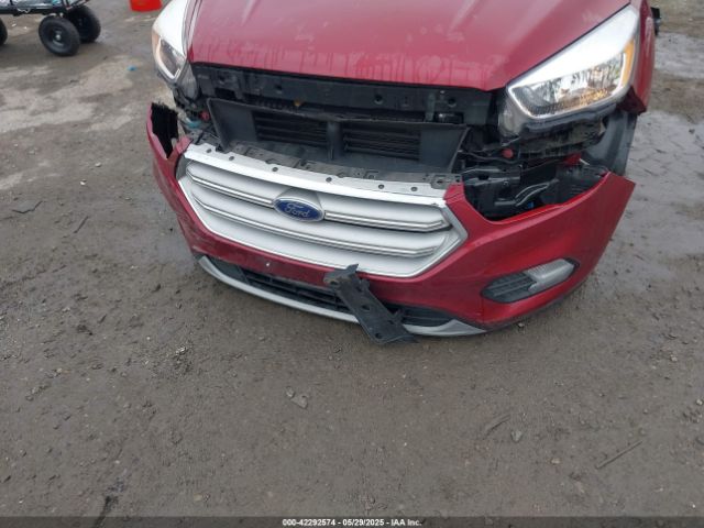 1FMCU0GD0KUA38832 Ford ESCAPE SE