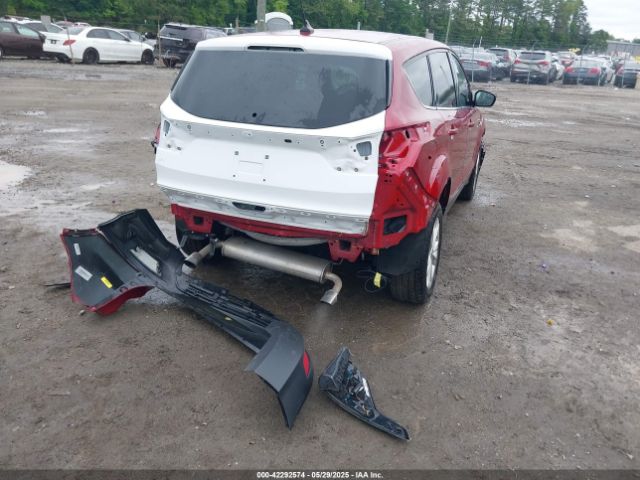 1FMCU0GD0KUA38832 Ford ESCAPE SE