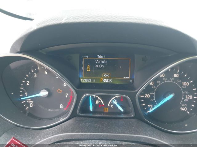 1FMCU0GD0KUA38832 Ford ESCAPE SE