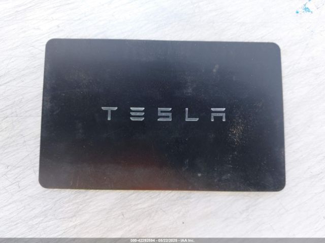 5YJ3E1EAXRF864994 Tesla 2024