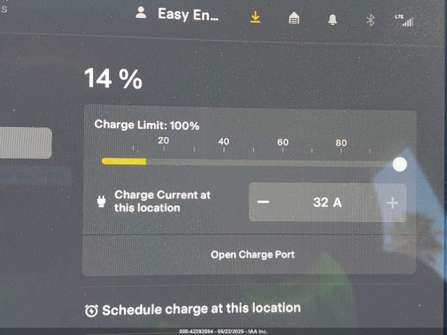 5YJ3E1EAXRF864994 Tesla 2024