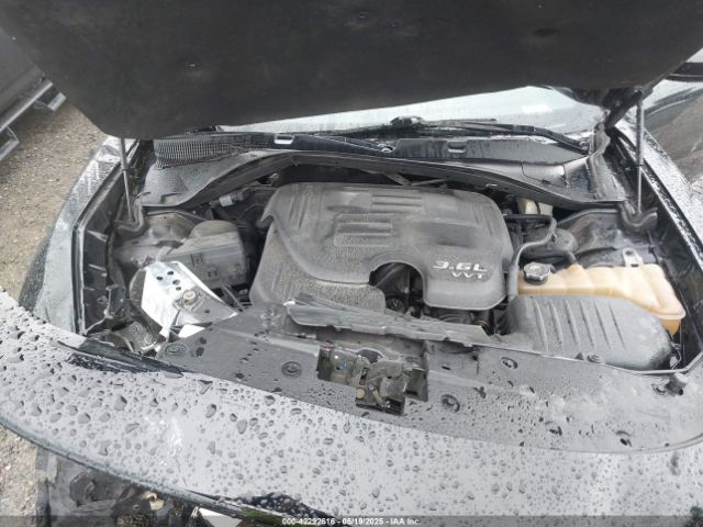 2C3CDXHG6GH215677 Dodge Charger Sxt