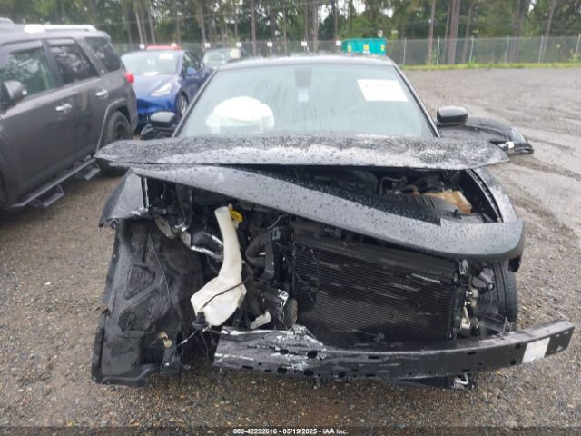 2C3CDXHG6GH215677 Dodge Charger Sxt