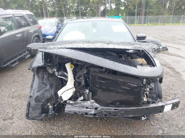 2C3CDXHG6GH215677 Dodge Charger Sxt