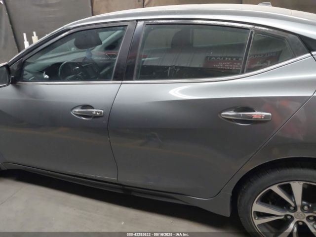 1N4AA6AP5GC426832 Nissan Maxima 3.5 S