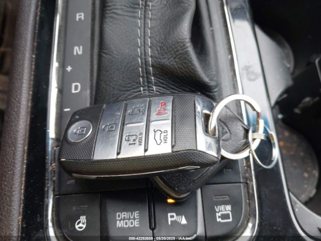 KNDME5C17H6271635 KIA Sedona Sx Luxury