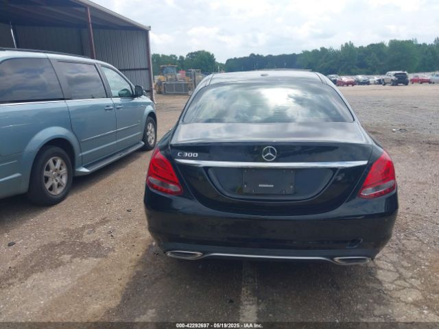 55SWF4JB4JU275226 Mercedes-Benz C 300