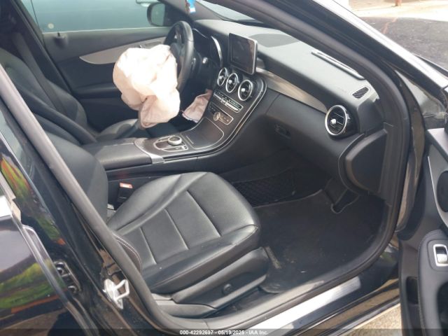 55SWF4JB4JU275226 Mercedes-Benz C 300