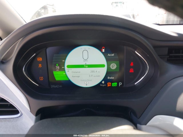 1G1FW6S02J4109586 Chevrolet 2018