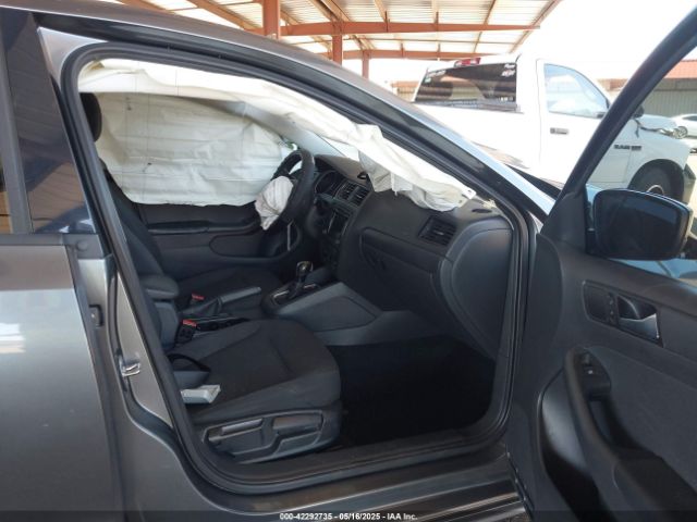 3VW2K7AJ8FM316381 Volkswagen Jetta