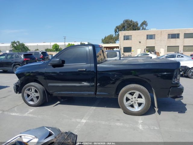3C6JR7AT6EG251126 RAM 1500 Express