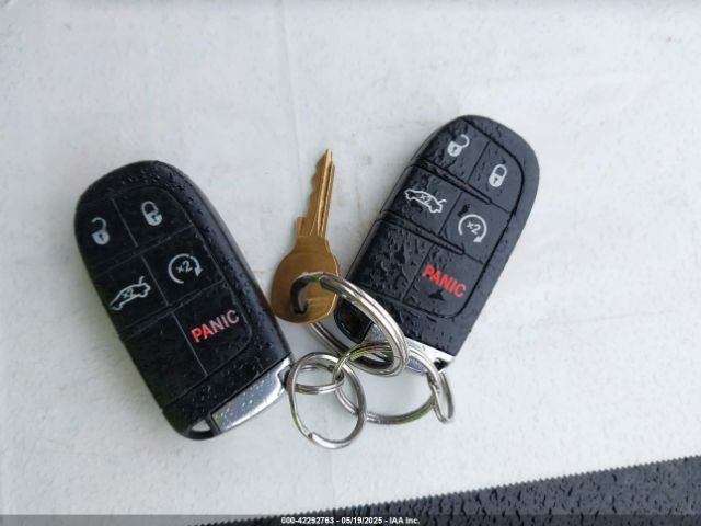 2C3CCAAG6HH647553 Chrysler 2017