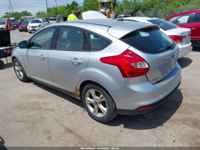 1FADP3K2XEL404562 Ford FOCUS SE