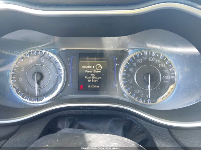 1C3CCCFB5GN192631 Chrysler 2016