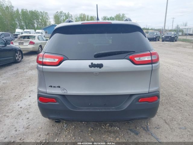 1C4PJMCB5EW296461 Jeep Cherokee Altitude